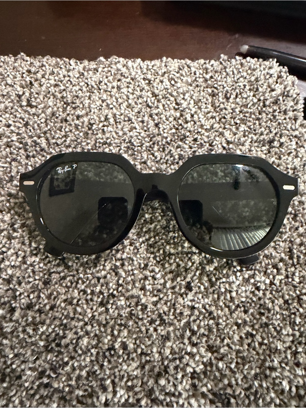 Ray-Ban GINA Women’s Black Round Sunglasses with Dark Lenses